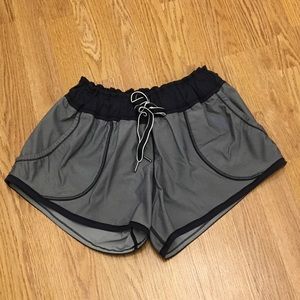 Lululemon Running Shorts sz 10. Super cute